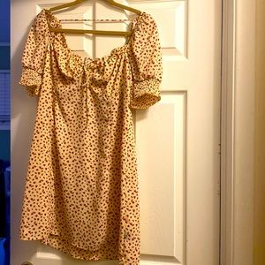 Never worn size large sundress gorgeous!!!!